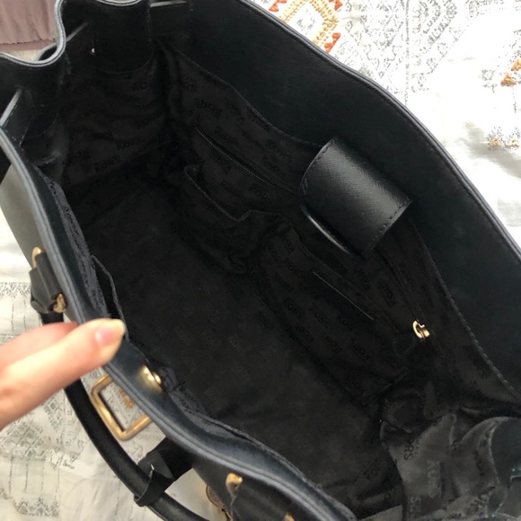 Michael Kors Large Saffiano Leather Hamilton Tote - Picture 13 of 13